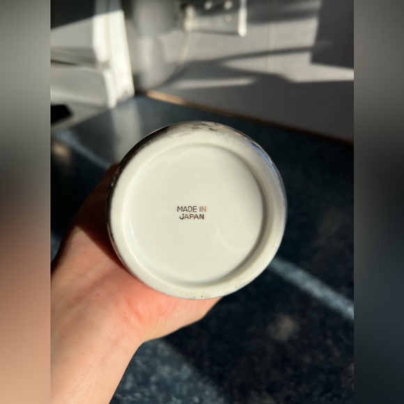 Vintage Japan Marbled Vase - Picture 2 of 3